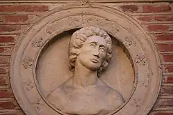 Vieux Raisin : médaillon.