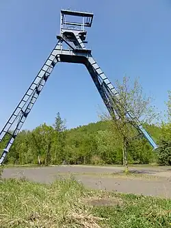 Le puits no&nbsp;1 dans son environnement.