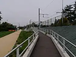 Rampe d'accès à la voie C