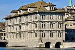 Description de cette image, également commentée ci-après