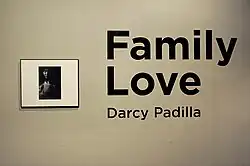 Vernissage de l'exposition Family Love de Darcy Padilla au centre d'art Arts Santa Mònica de Barcelone, dans le cadre du festival de photographie documentaire Docfield 2014.