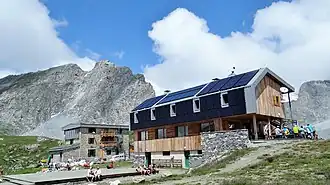 L'actuel refuge en été.