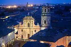 La basilique de nuit.