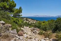 Vestiges sur le littoral accidenté de Rhamnonte, en Attique.