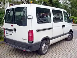 Vue arrière d'un Renault Master II phase 1