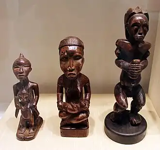 Statuettes ds peuples Vili, Yombe et Fang Musée Afro Brasil.