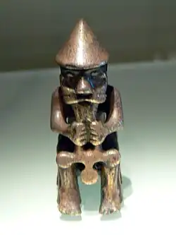 Statuette en bronze de Thor portant son marteau (ca. 1000 AD), exposé au Muséum National d'Islande, Reykjavik