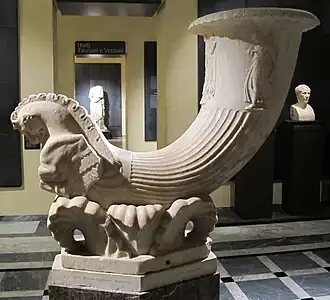 Fontaine néo-attique.