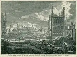 Les ruines de la Grand-Place après le bombardement, avec la Maison du Roi à droite.