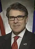 Rick Perry, gouverneur du Texas de 2000 à 2015, lieutenant-gouverneur du Texas de 1999 à 2000. Il entre dans la course le 4 juin 2015 et  suspend sa campagne le 11 septembre 2015.