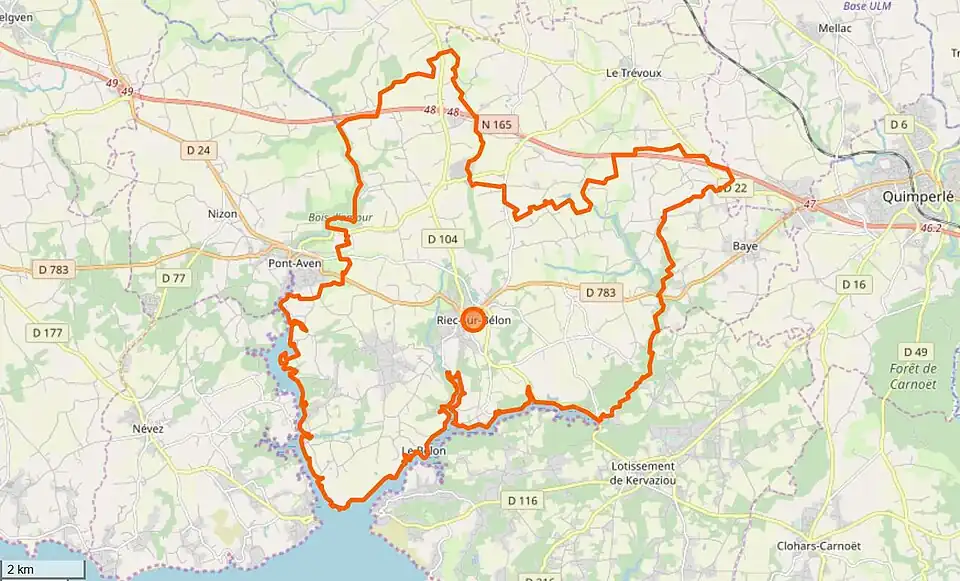 Carte en couleurs représentant les limites d'une commune.