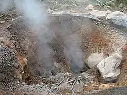Fumerolles.