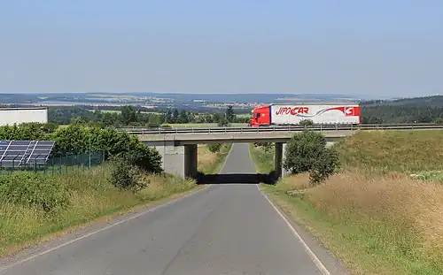 Route 193 passant sous l'autoroute D5.