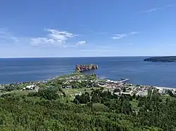 Le rocher Percé du mont Sainte-Anne