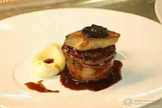 Rognon, foie gras et truffe noire.