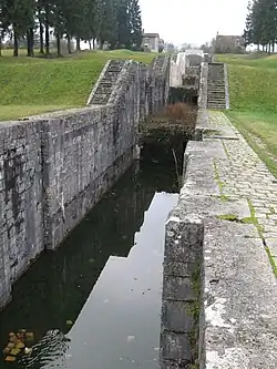 Détail de l'échelle d'écluses.