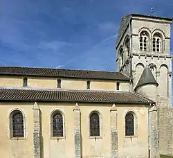 L'église Saint-Rémy, côté sud.