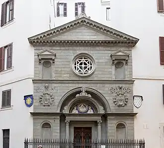 Façade de l'église Saint-Yves-des-Bretons à Rome.