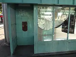 Niche de cabine téléphonique en 2019