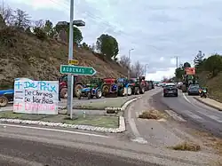 Circulation coupée et banderole.