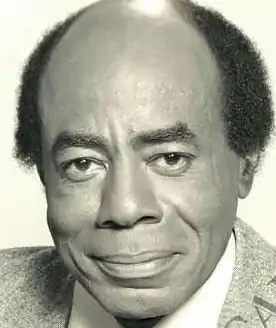 Roscoe Lee Browne prête sa voix à Francis  en 1979