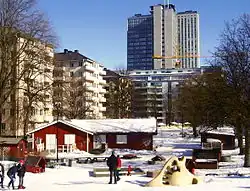 Rosenlundsparken, vue vers Skatteskrapan 2010.