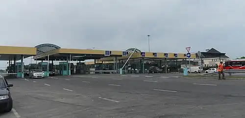 Le poste frontière.