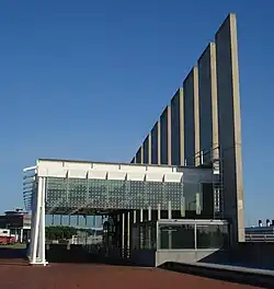 L'entrée du tunnel de vélos et cyclomoteurs à Rotterdam.
