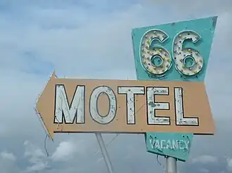 Enseigne de motel sur la route 66 à Needles, en Californie.