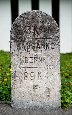 Borne sur la route cantonale Lausanne - Berne à Lausanne.