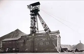 La fosse no&nbsp;2 reconstruite après-guerre.