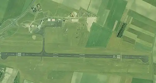 Aérodrome de Royan le 06 juin 1996.