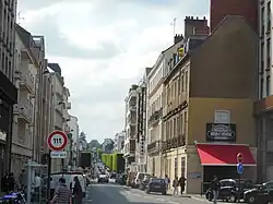 Rue Charles-Brunellière, prolongée par la place René-Bouhier et le boulevard de Launay
