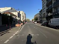 La rue en avril 2022.