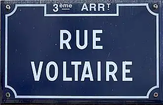 Voir la plaque.