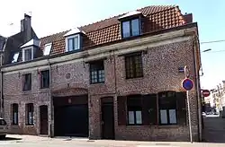 Rue d'Esquermes-angle rue Delezenne : ancienne ferme