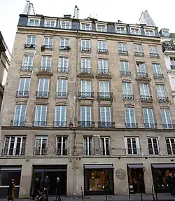 Façade de la maison Ducrest.