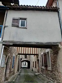 Rue des Remparts, vue d'ensemble.