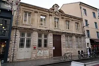 Salle Raugraff au n°13.