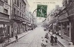 Rue de Vaucelles, axe historique du quartier (ici au début du XXe&nbsp;siècle)