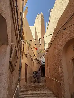Ksar de Ghardaïa et minaret de la grande mosquée.