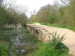 Le quai désaffecté de la gare de Rugby sur l'ancienne ligne Great Central Railway
