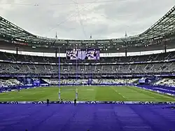 Le Stade de France sous les couleurs des Jeux olympiques d'été de 2024 pour l'épreuve du rugby à sept.