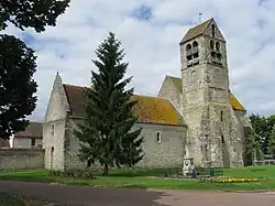 L'église Saint-Denis.