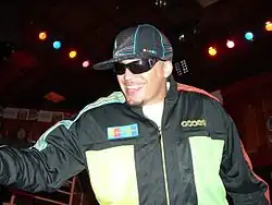 Description de l'image Rupert Clarke at a concert in Winnipeg, Canada in February 2008.jpg.