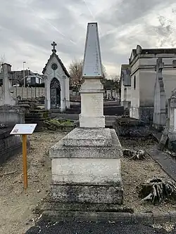 Sépulture de Louis Balthazard de Girardot.