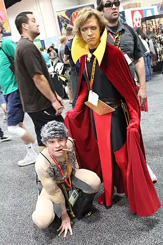 Cosplay d'Adam Warlock (droite) et de Pip le Troll (gauche).