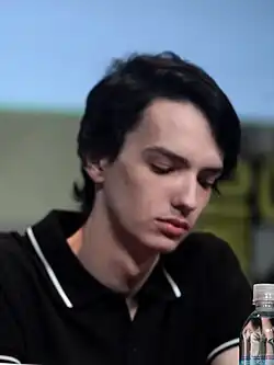 Kodi Smit-McPhee interprète Kurt Wagner / Diablo