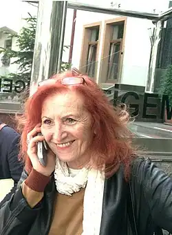 Description de l'image SEVGİ portre par Balel.jpg.