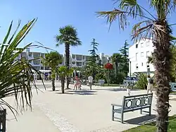 La place centrale de Saint-Palais.